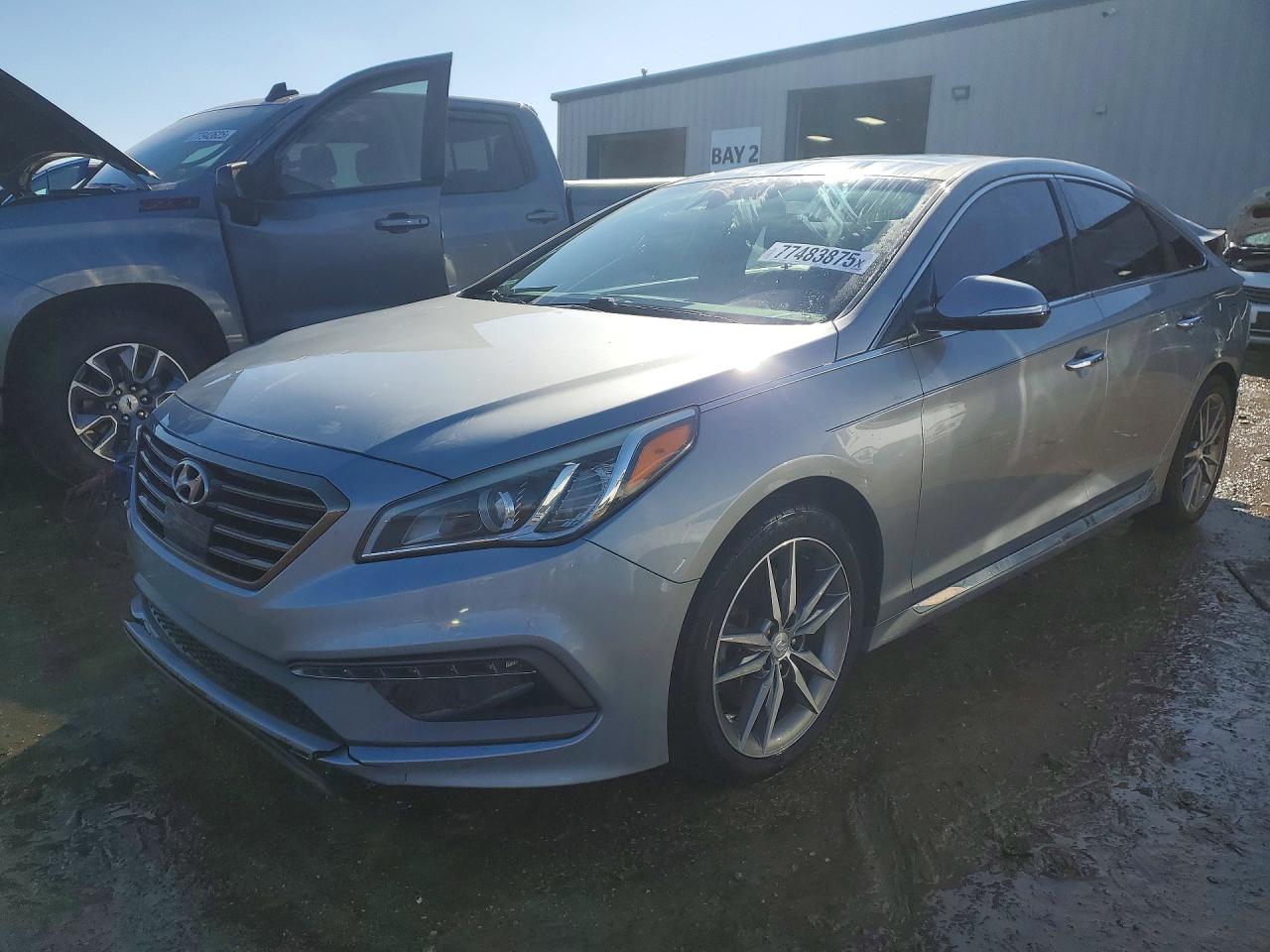 Salvage Hyundai SONATA Image