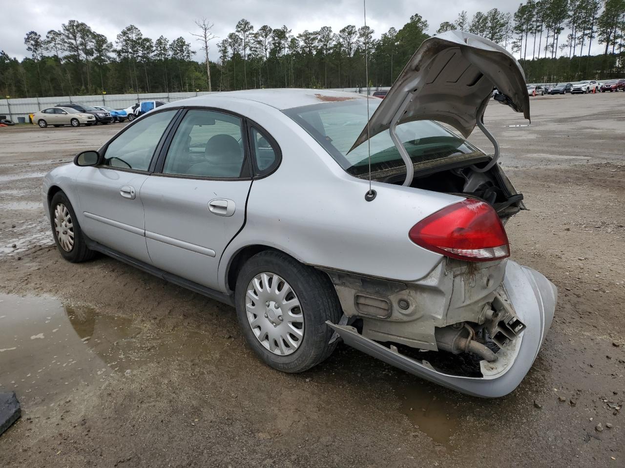 Ford Taurus Se