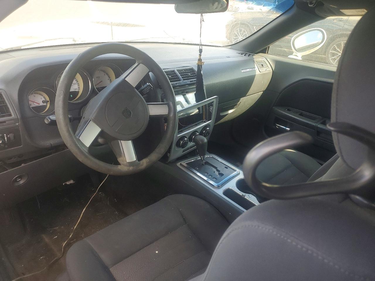 Dodge Challenger Se