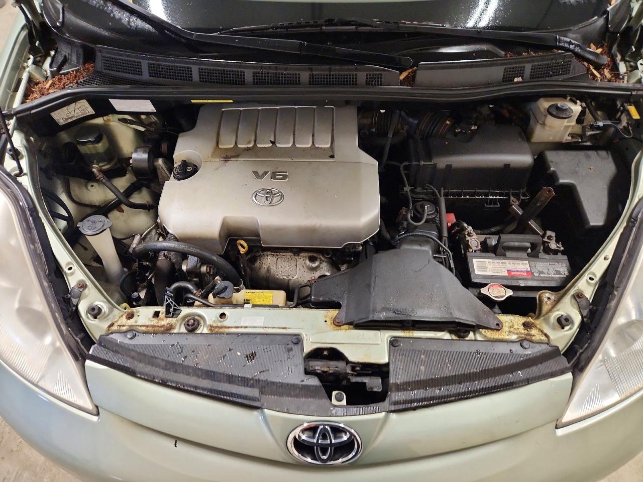 Toyota Sienna Xle 7-passenger