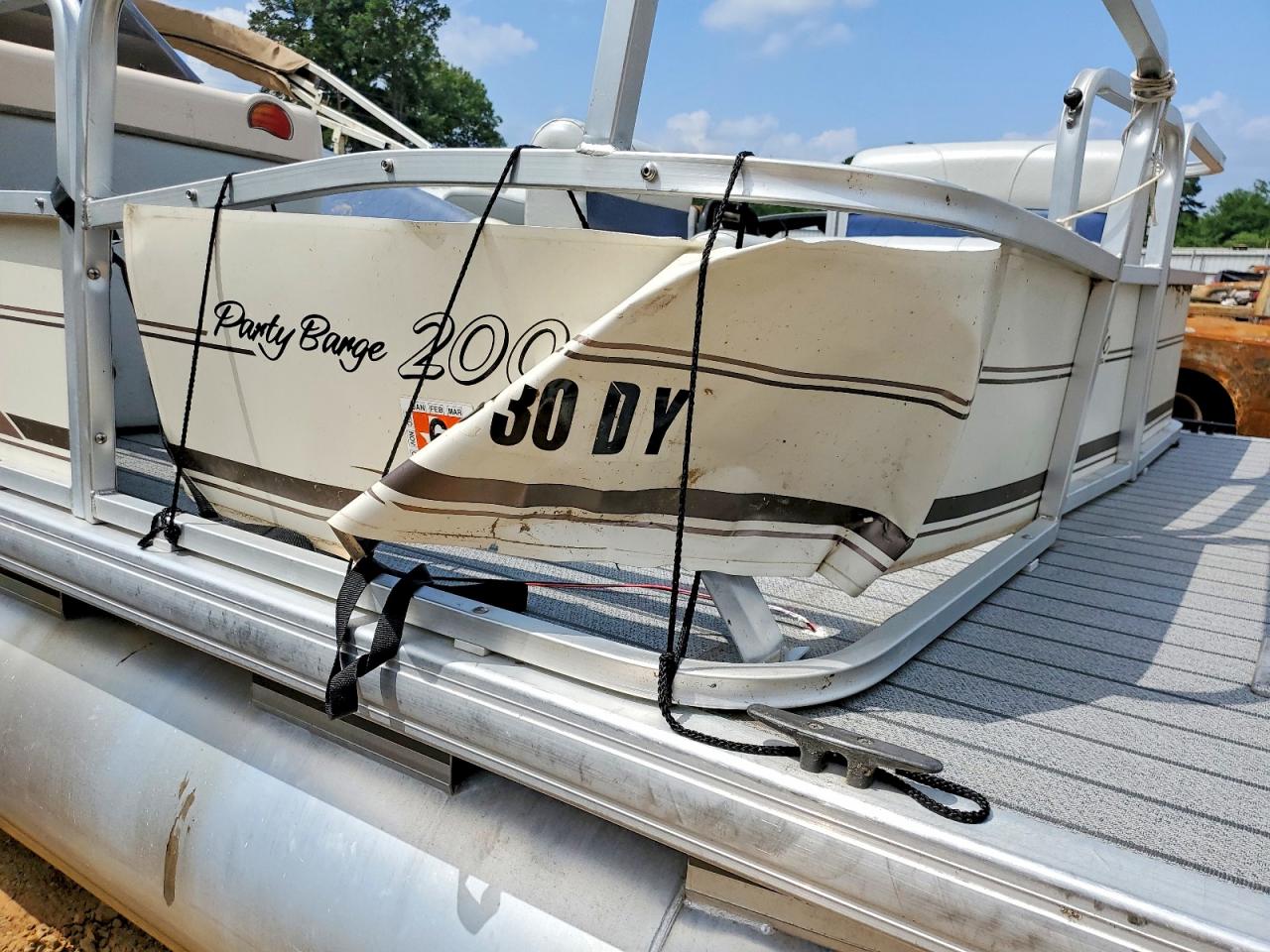 Tracker 200