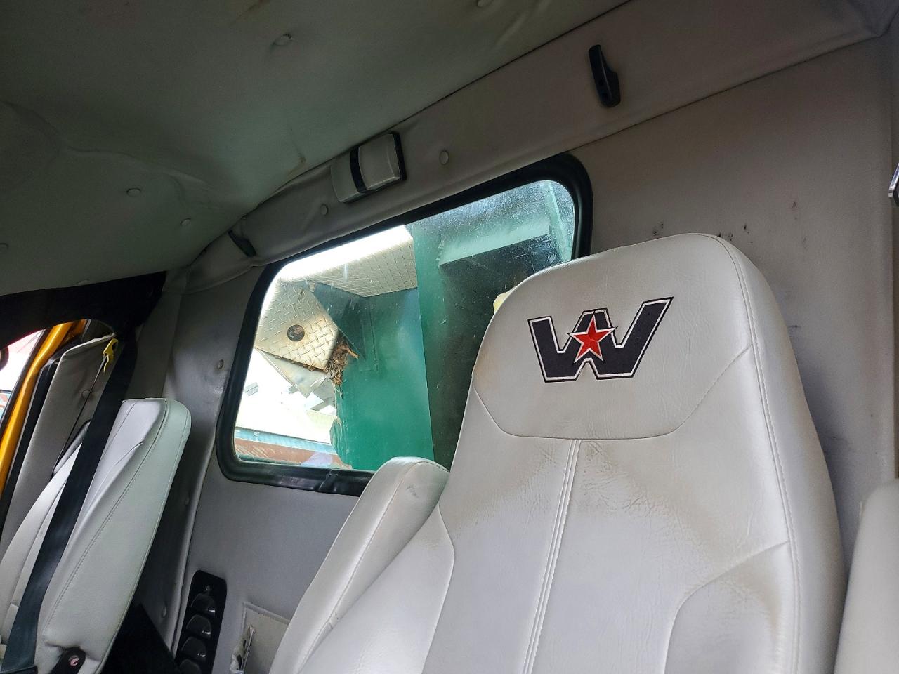 Western Star Auto Car 4700