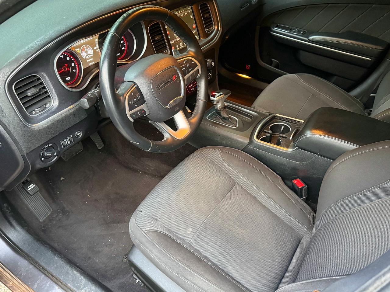 Dodge Charger Sxt