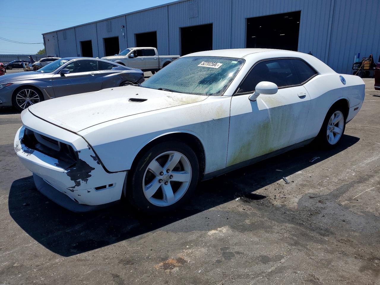 Salvage Dodge Challenger Image