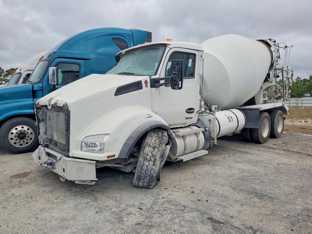 Kenworth Construction