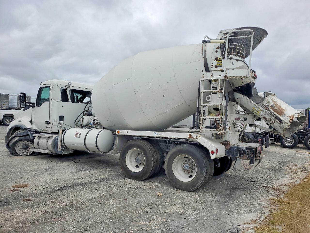 Kenworth Construction