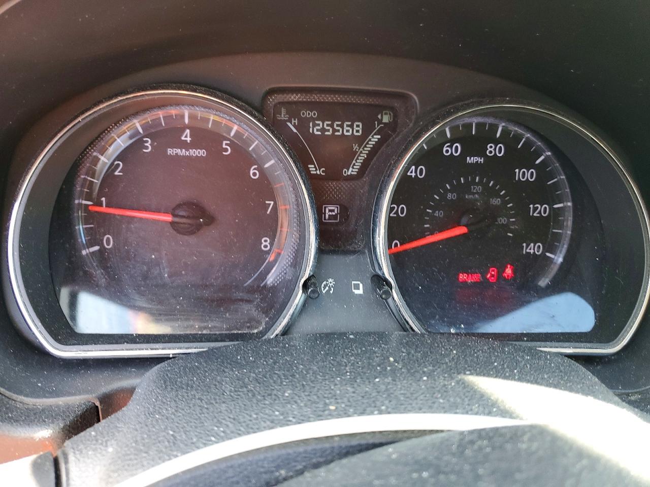 Nissan Versa 1.6 Sv