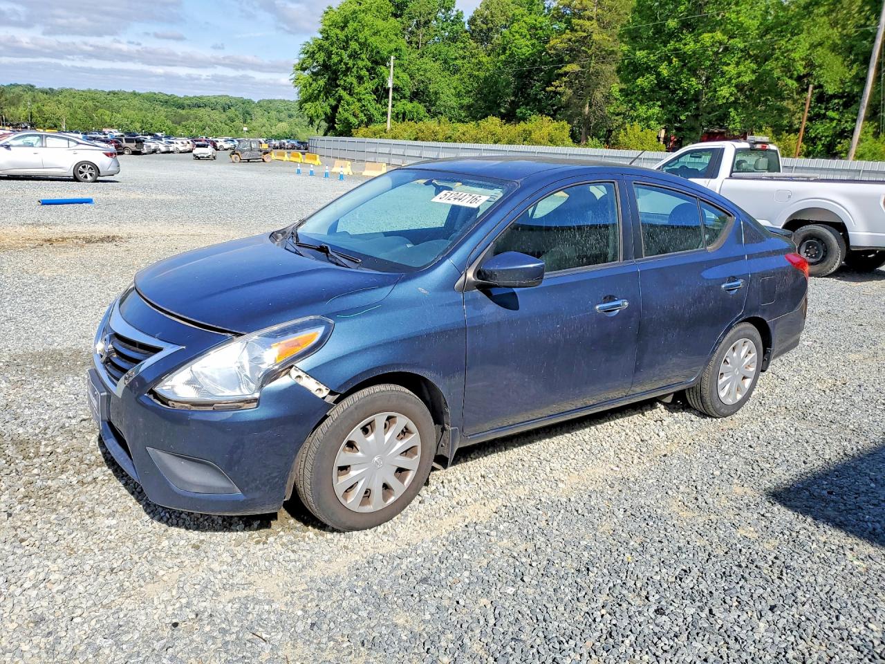 Salvage Nissan Versa Image