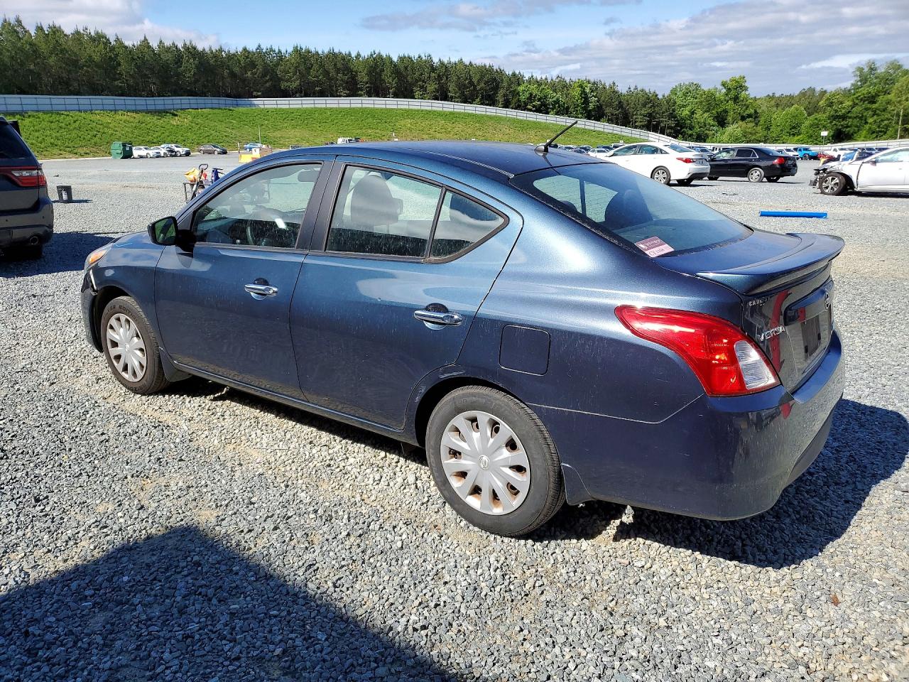 Nissan Versa 1.6 Sv