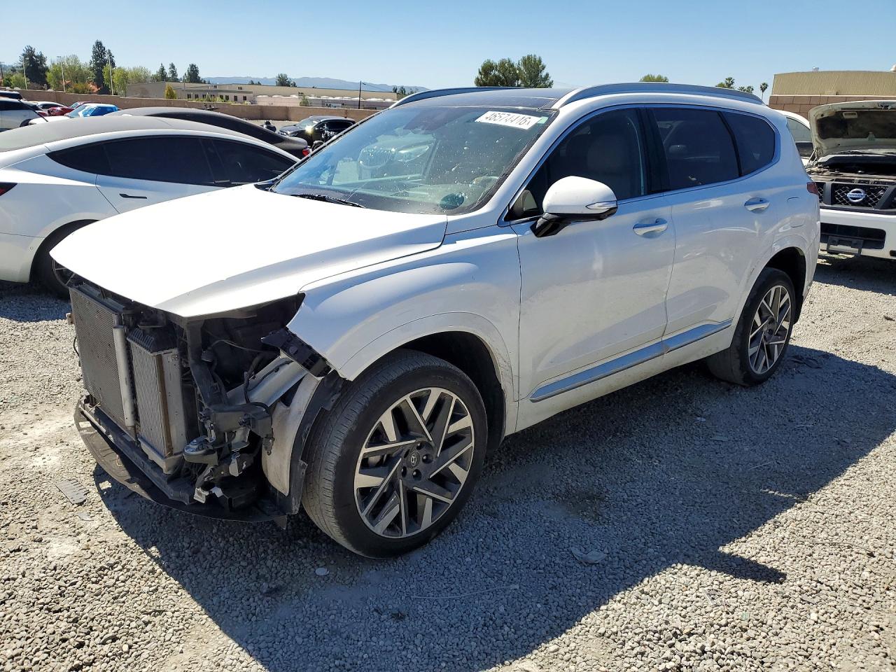 Salvage Hyundai SANTA FE Image