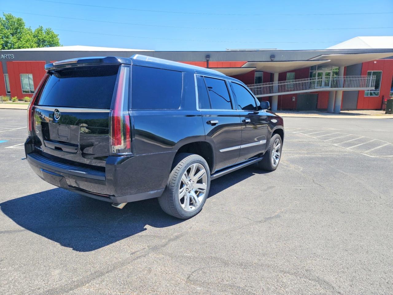 Cadillac Escalade Premium