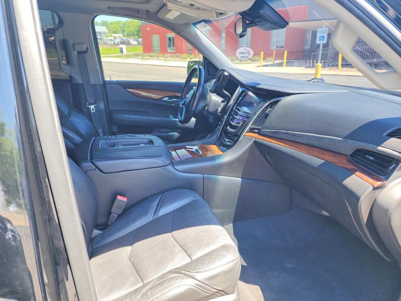 Cadillac Escalade Premium