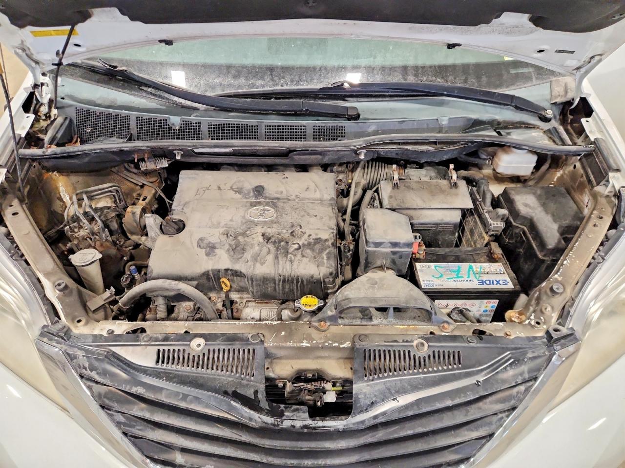 Toyota Sienna Le