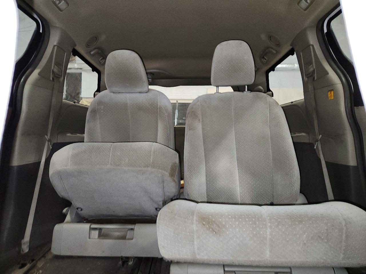 Toyota Sienna Le