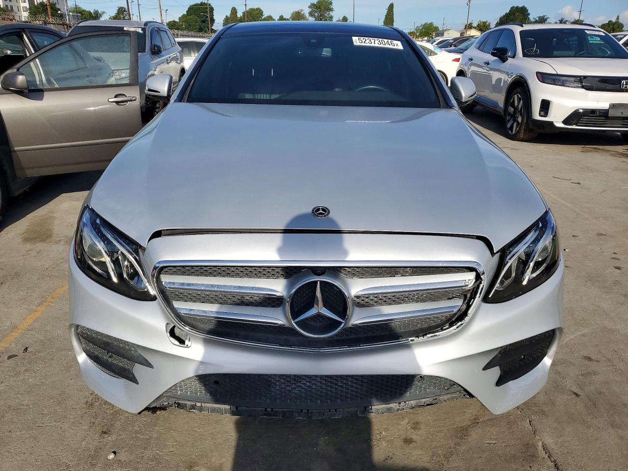 Mercedes-Benz E-Class 300