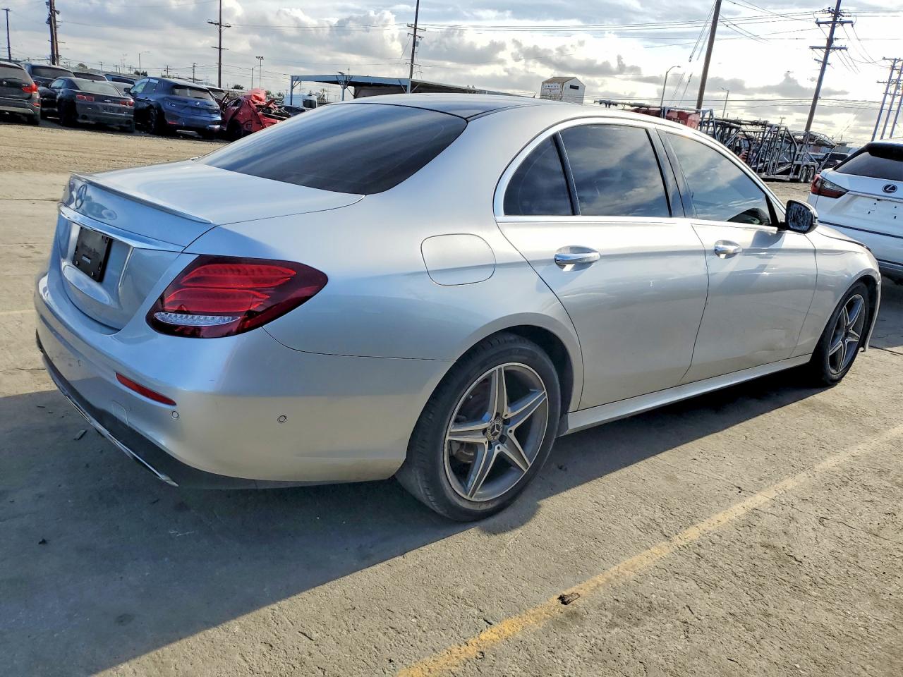 Mercedes-Benz E-Class 300