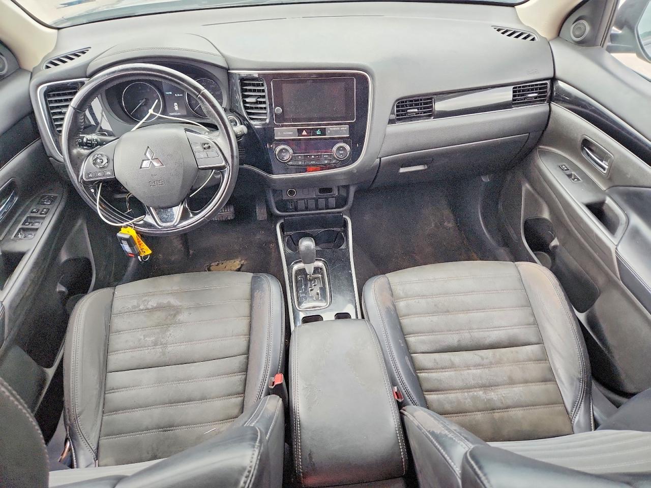 Mitsubishi Outlander Se