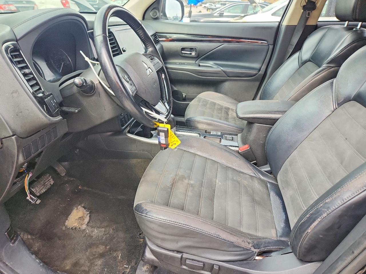 Mitsubishi Outlander Se