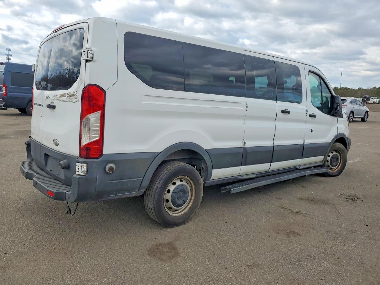 Ford Transit T-350
