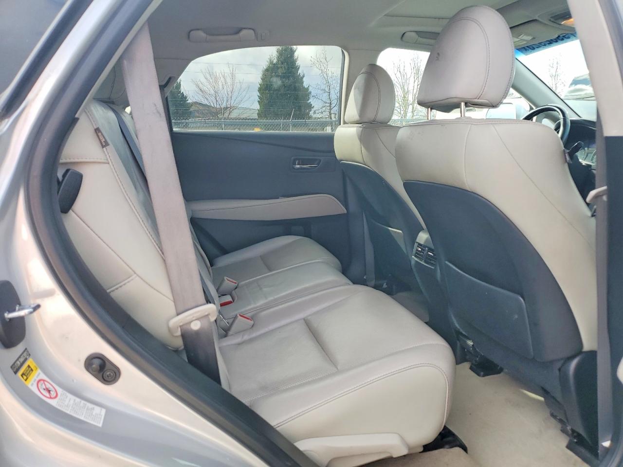 Lexus RX Base
