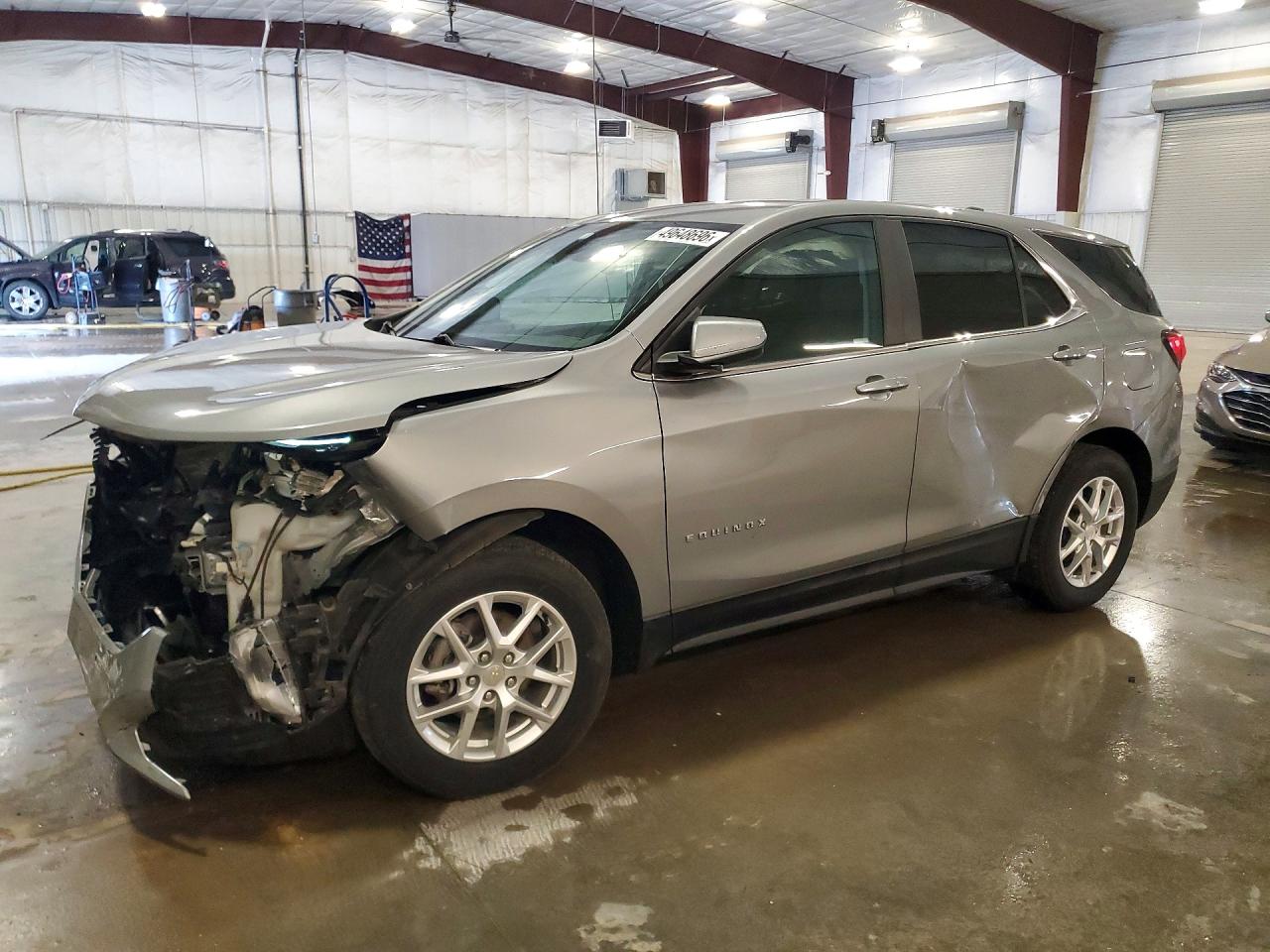 Salvage Chevrolet Equinox Image