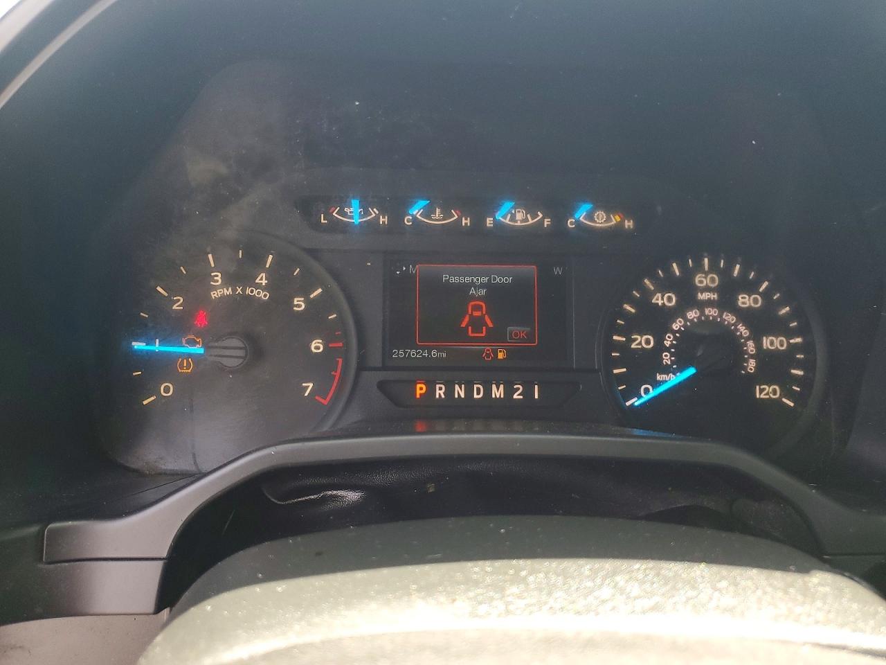Ford F-150 Super Cab