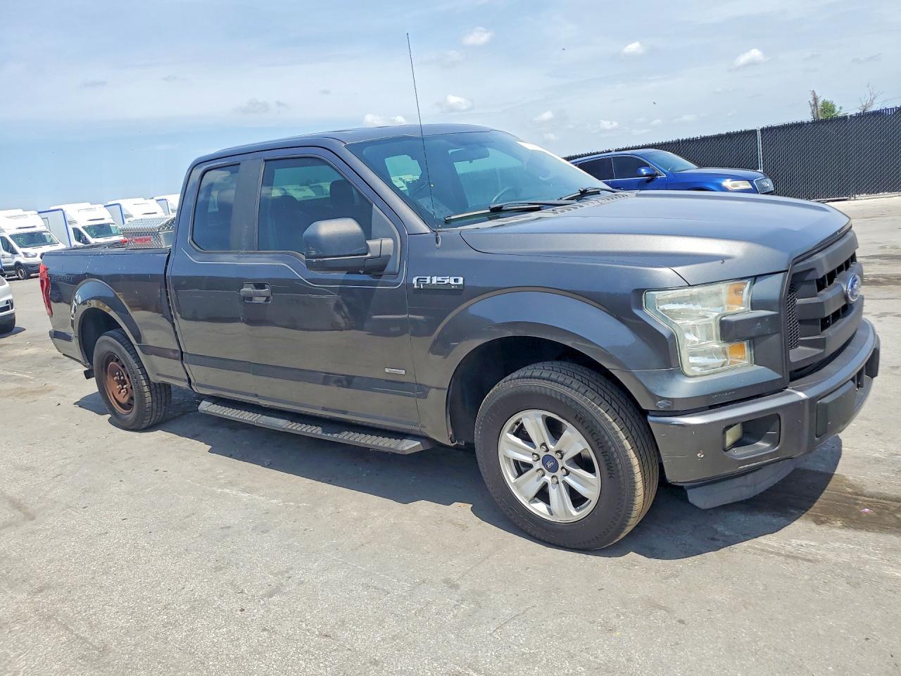 Ford F-150 Super Cab