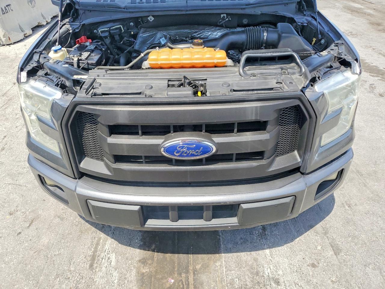 Ford F-150 Super Cab
