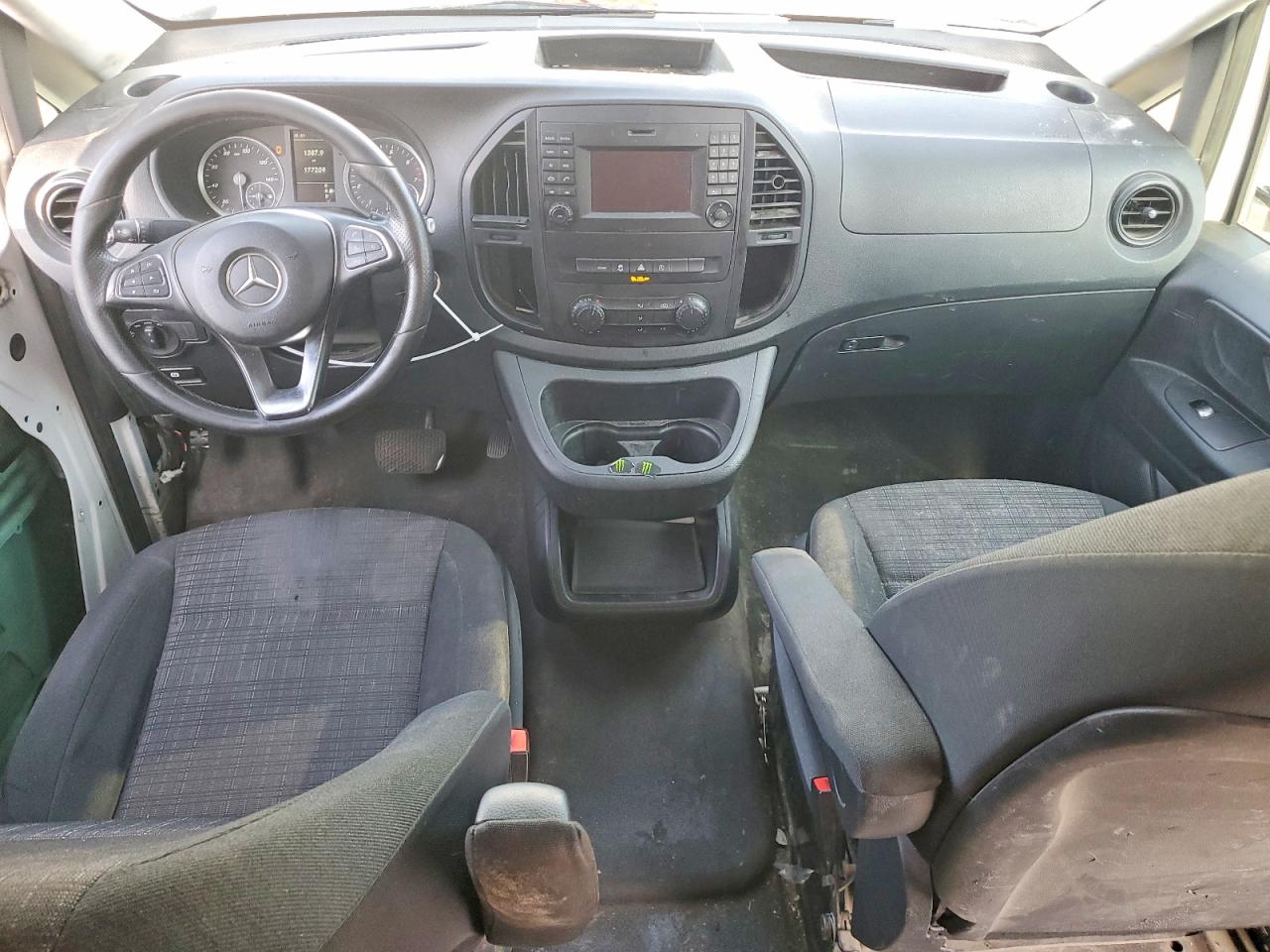 Mercedes-Benz Metris