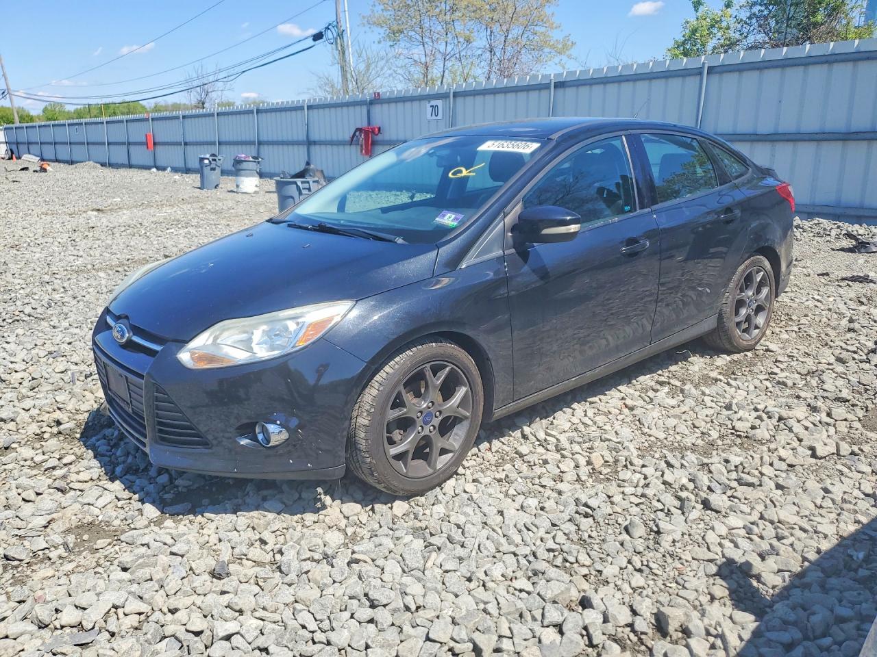 Salvage Ford Focus Image