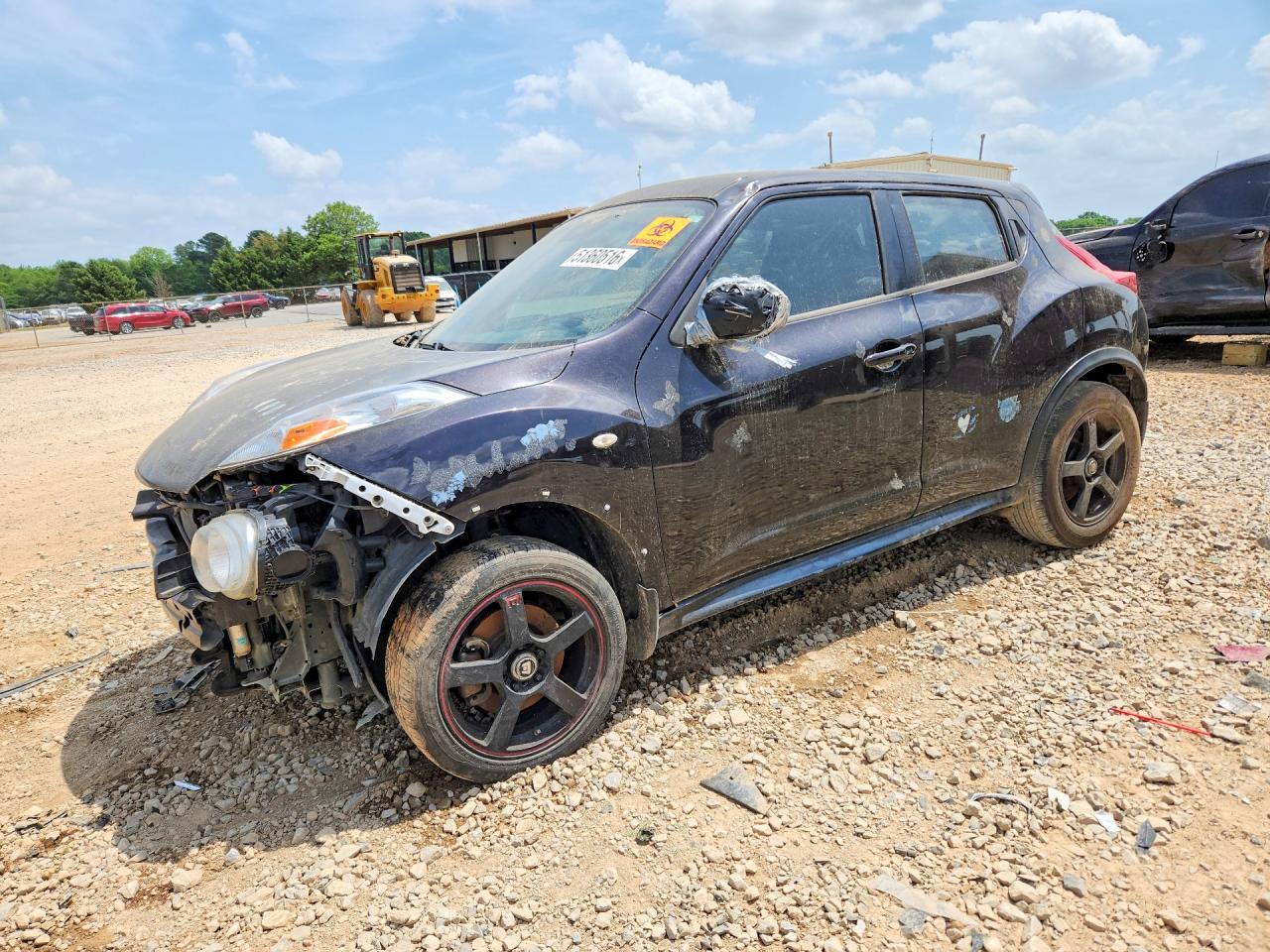 Salvage Nissan JUKE Image