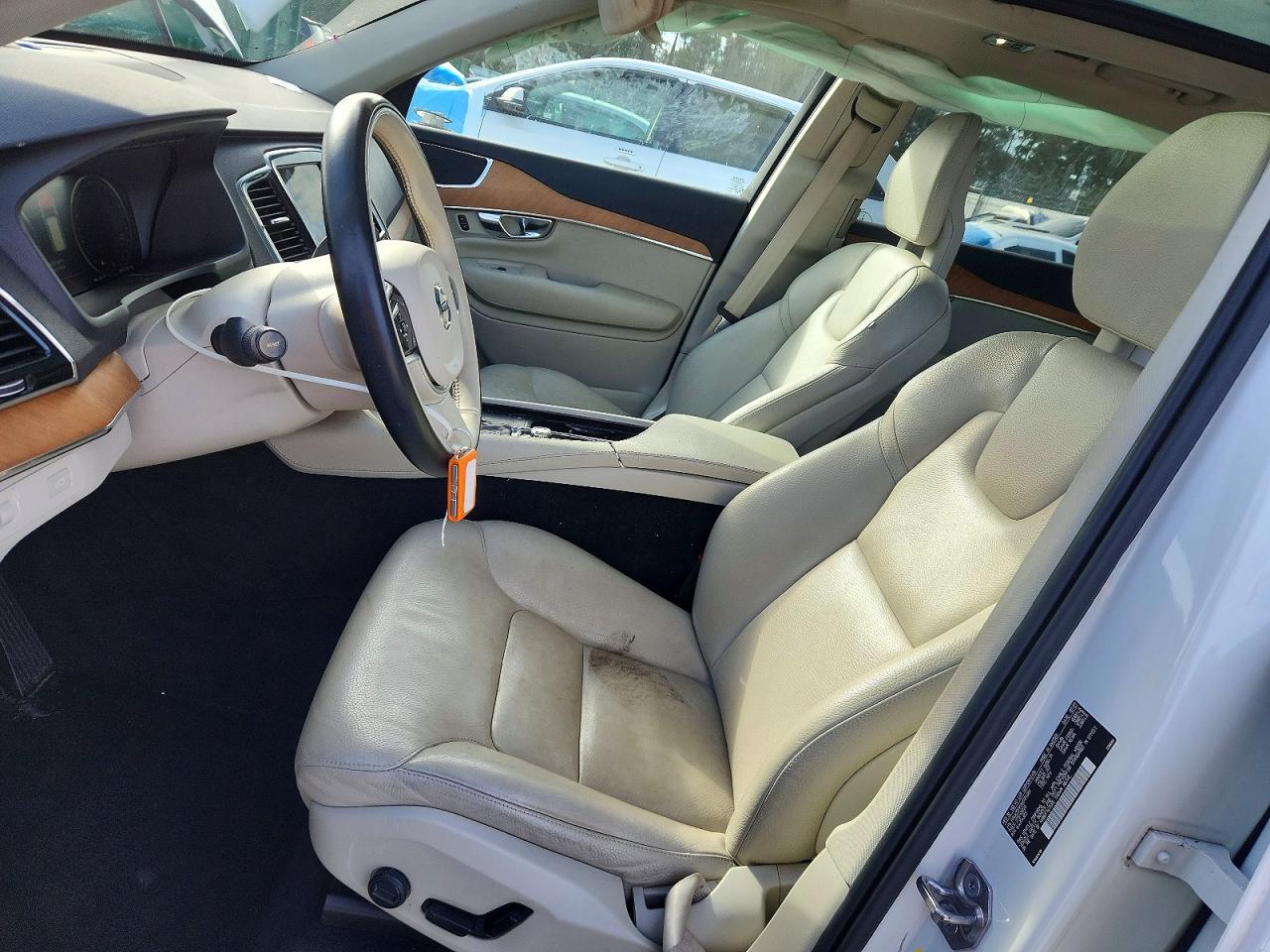Volvo XC90 T6 Momentum