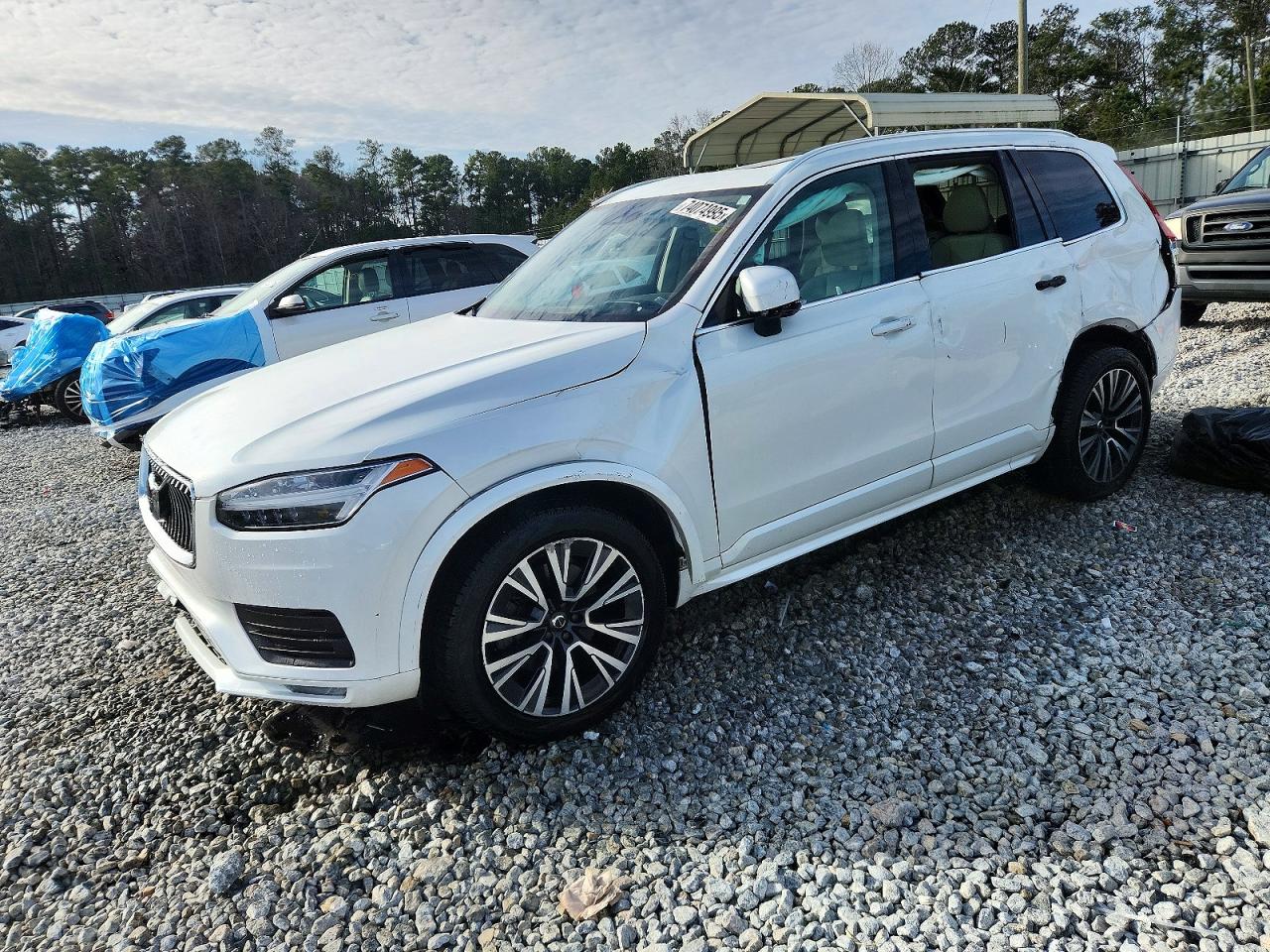 Salvage Volvo XC90 Image
