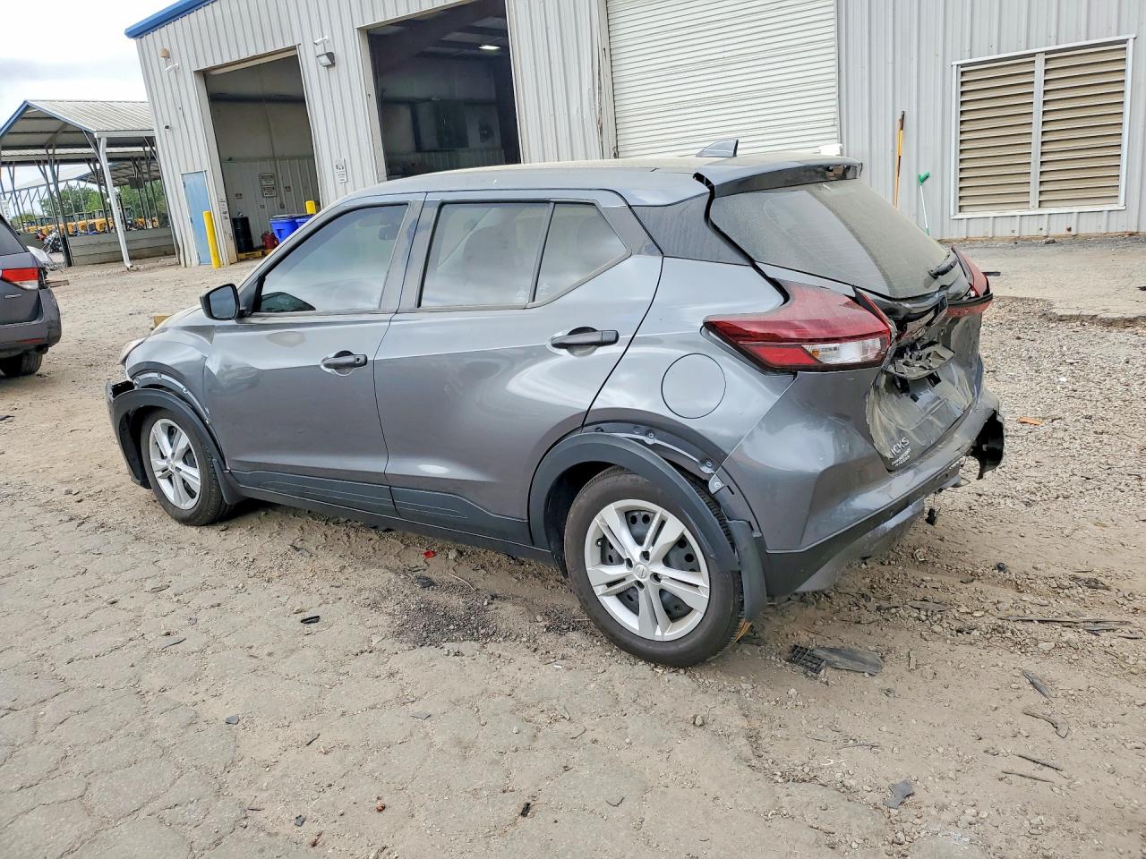 Nissan Kicks Play S