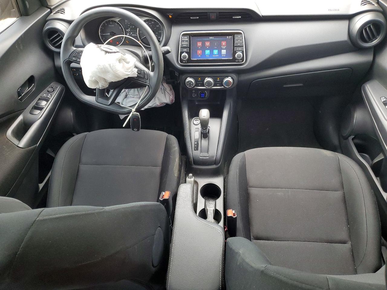 Nissan Kicks Play S