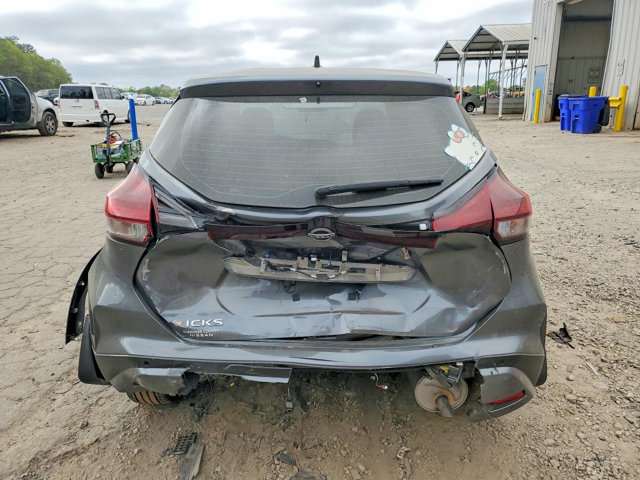 Nissan Kicks Play S