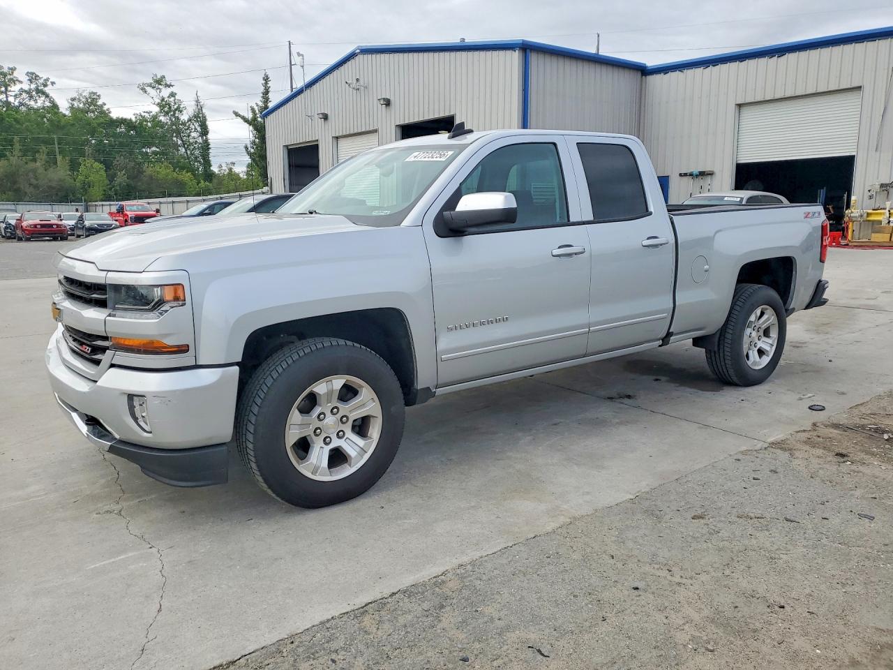 Salvage Chevrolet Silverado Image