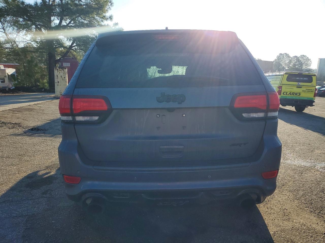 Jeep Grand Cherokee Srt-8
