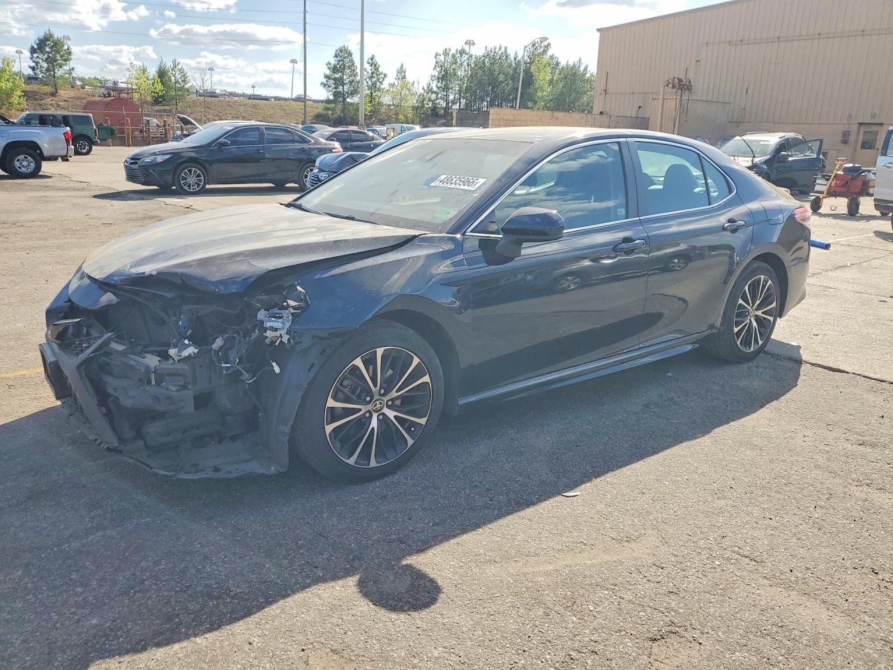 Salvage Toyota Camry Image