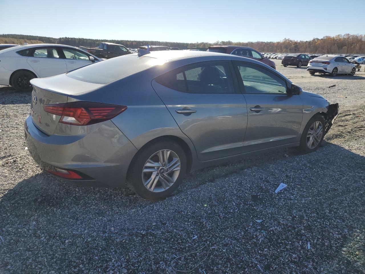 Hyundai ELANTRA Sel