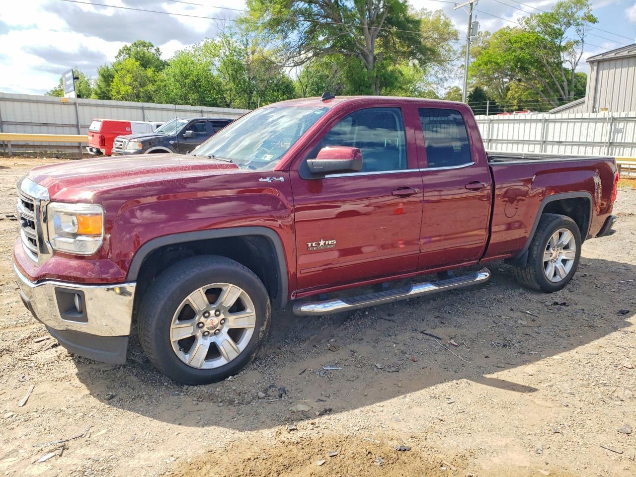 Salvage GMC Sierra Image