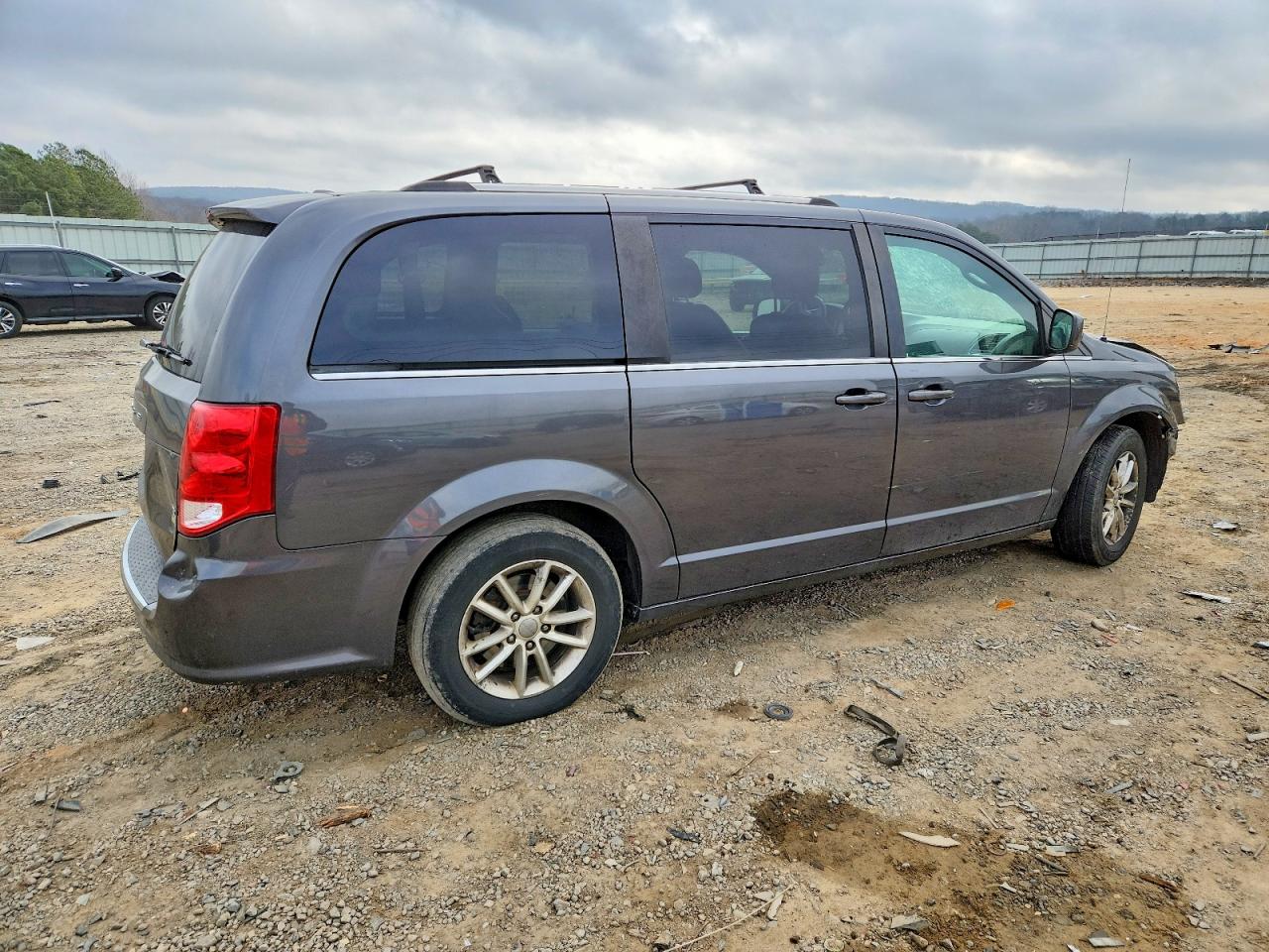 Dodge Caravan Sxt
