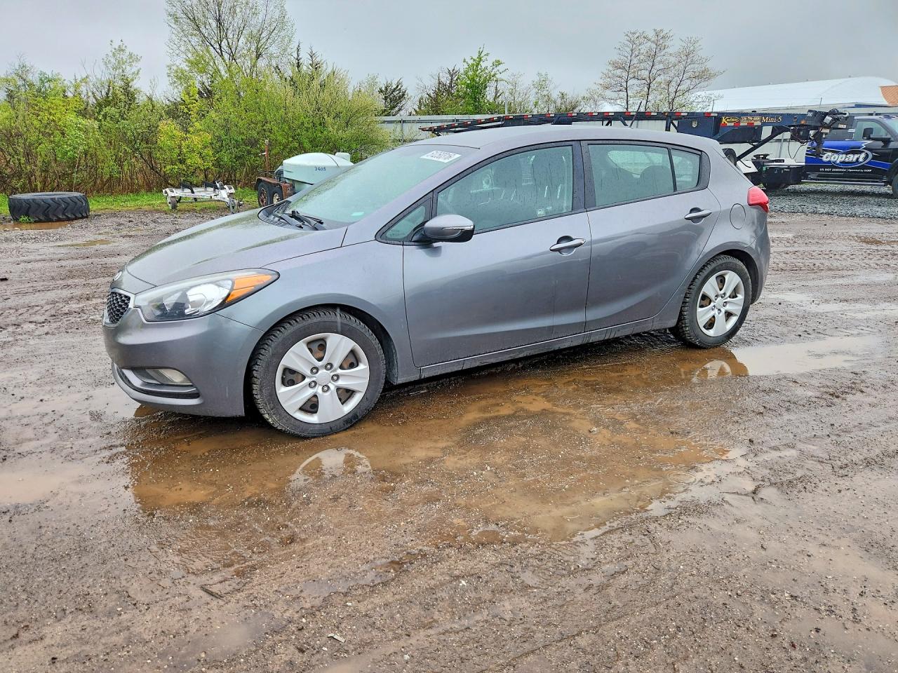 Salvage Kia Forte Image