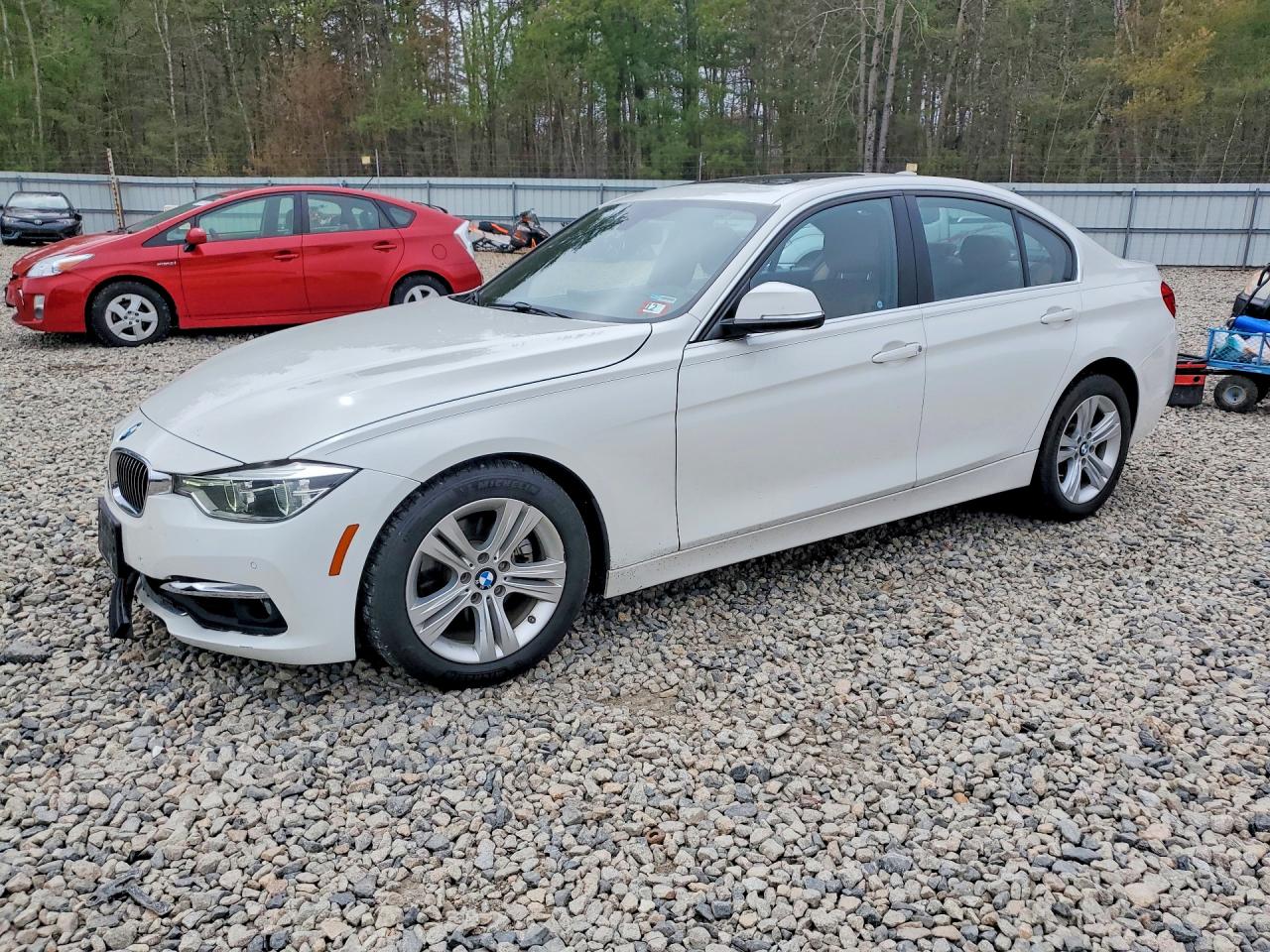 Salvage BMW 3 Series Image