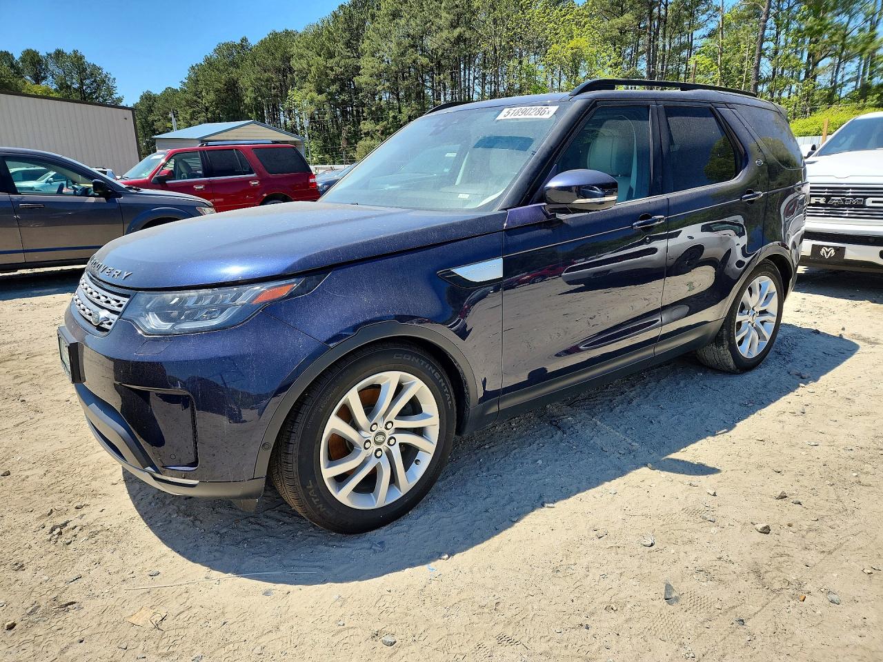 Salvage Land Rover Discovery Image