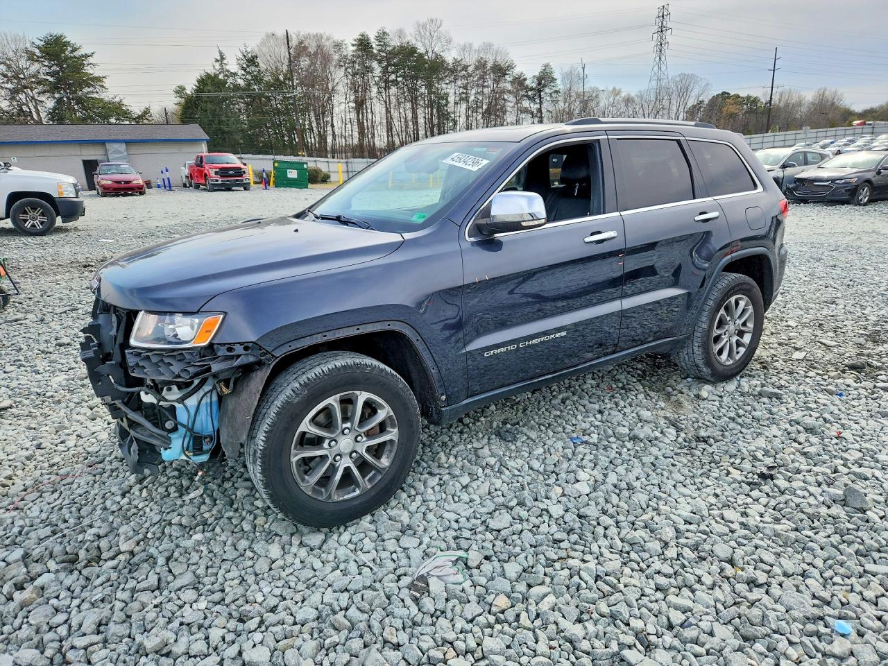 Salvage Jeep Cherokee Image
