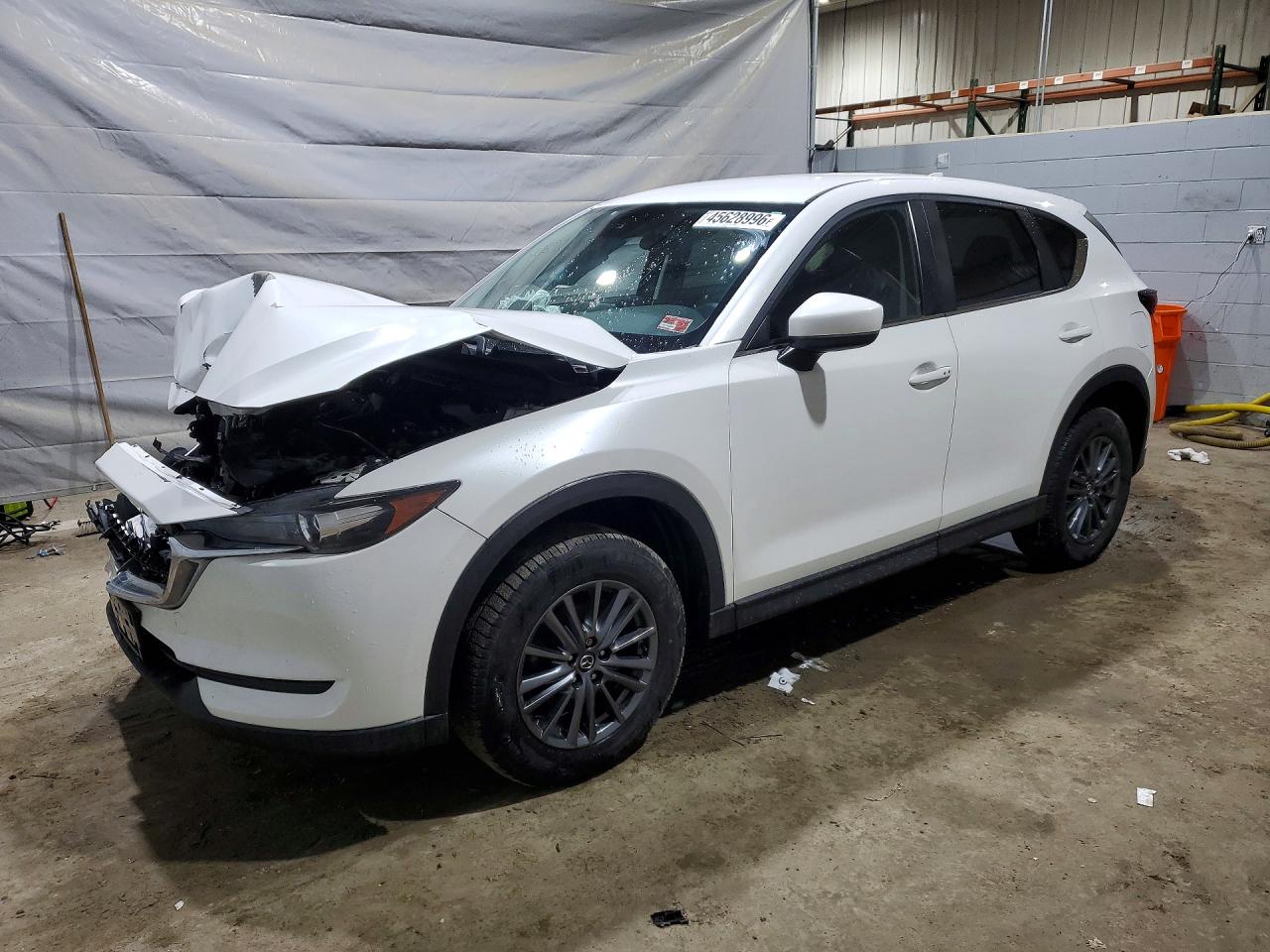 Salvage Mazda Cx Image