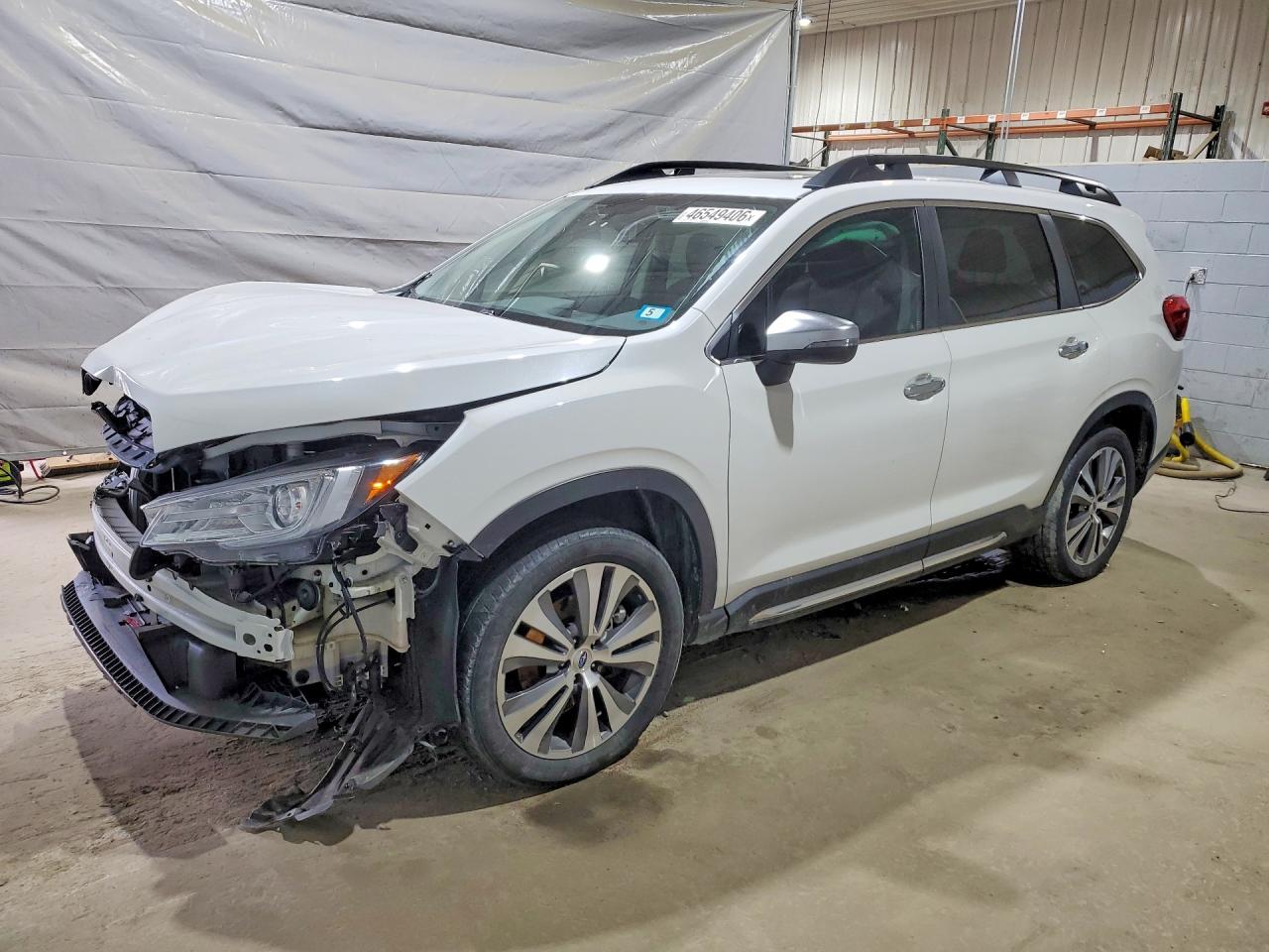 Salvage Subaru Ascent Image