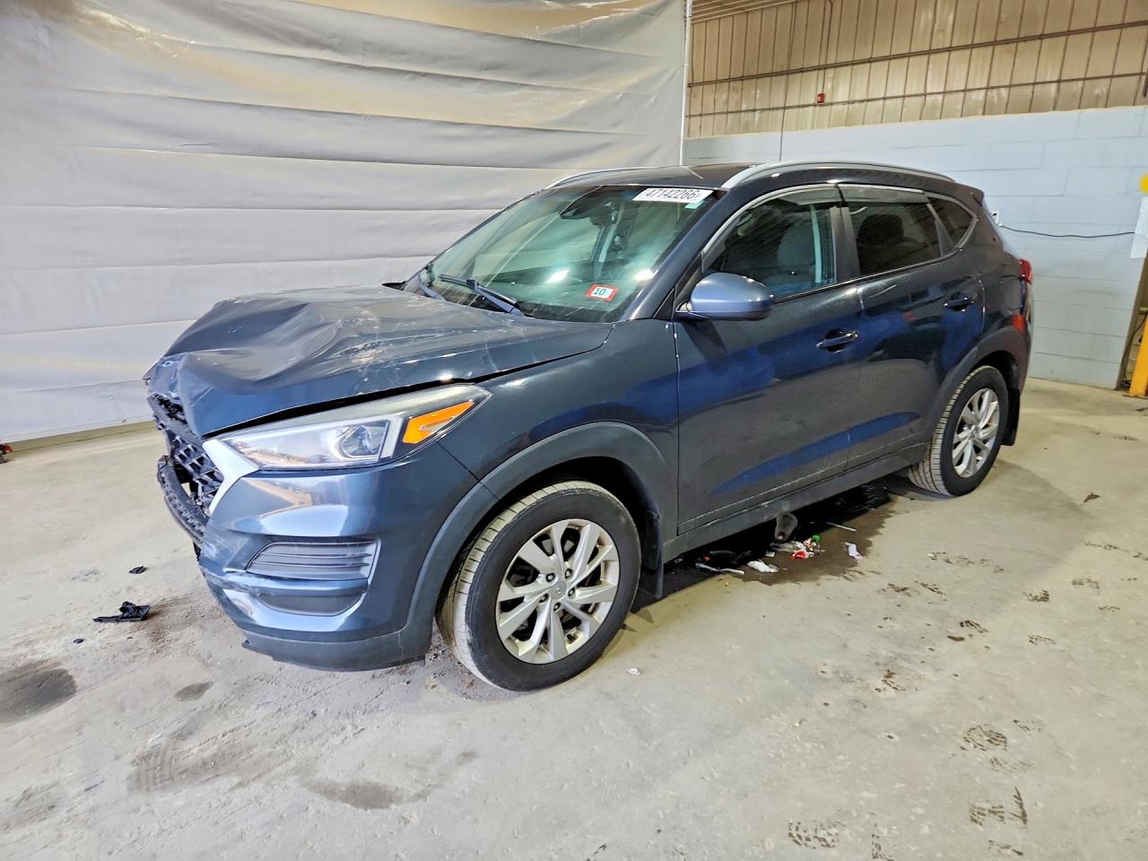 Salvage Hyundai TUCSON Image