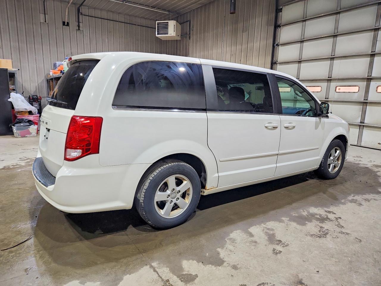 Dodge Caravan Crew